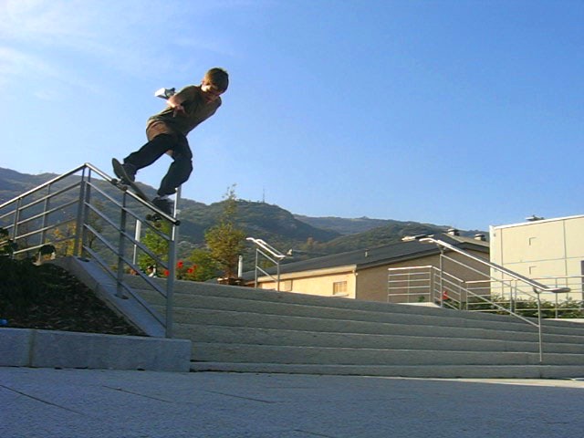 Alexis - Boardslide - Seyssin.jpg